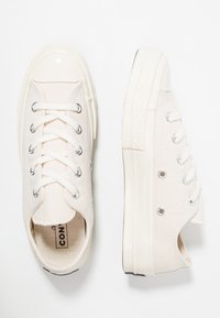 Converse Tenisky - off-white