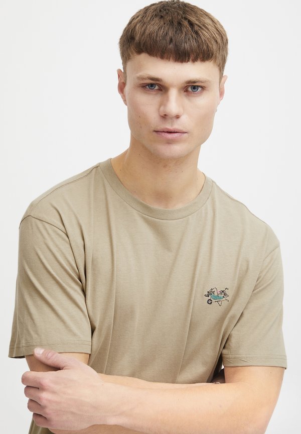 SDILIAS - Basic T-shirt - tree house4