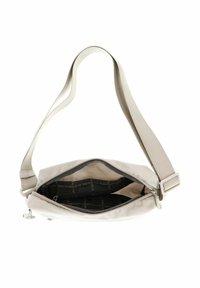 Beige Umhängetasche mit Stoffaußenmaterial, Reißverschluss und verstellbarem Gurt. Das Innenfutter ist schwarz und bietet Taschen zur Organisation.