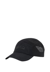 Czarna czapka z zakrzywionym daszkiem, teksturowaną tkaniną i perforowanymi bokami. Na przedniej części znajduje się nadruk z napisem "HALO" oraz cyframi.