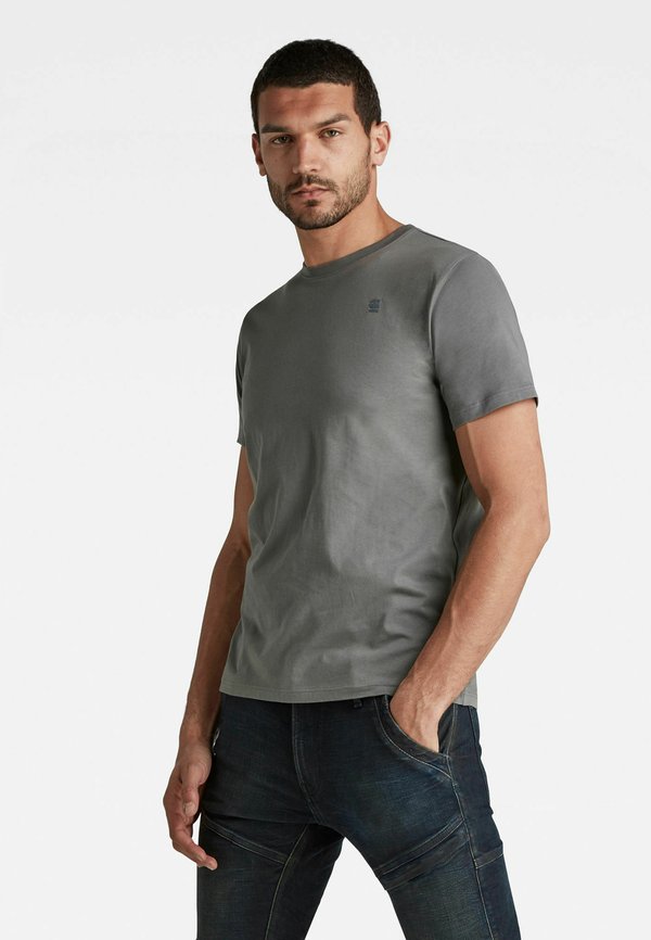 BASE - Basic T-shirt4