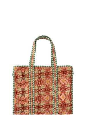 Sac cabas rectangulaire en tissu avec des motifs floraux et géométriques en rouge, rose et vert, avec des anses doubles à rayures vertes.
