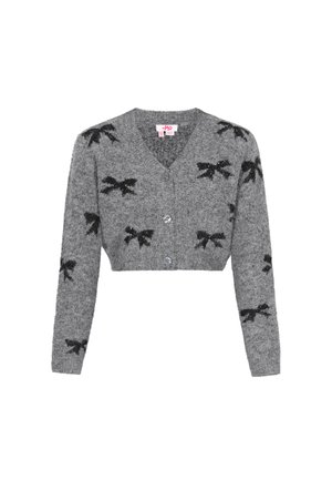 Lühendatud hall kardigan, mis on valmistatud pehmest materjalist ja millel on mustad lipsu mustrid, ning V-kaelus koos kolme nööbiga esiosas.