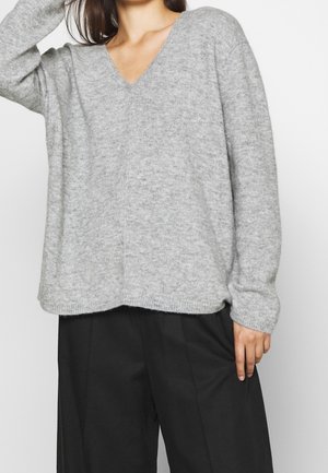 CLOSED Sweter