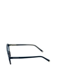 Gafas de sol rectangulares negras con acentos de metal dorado en las varillas. Presentan una textura suave y un logotipo prominente en el lateral.