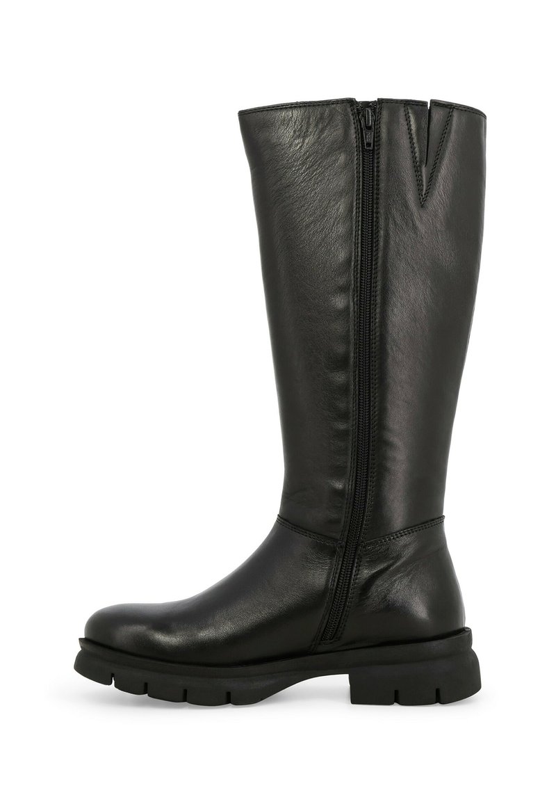 Stivale nero in pelle fino al ginocchio con una texture liscia, ZIP laterale e suola spessa. La parte superiore presenta un leggero taglio a V nella parte superiore.