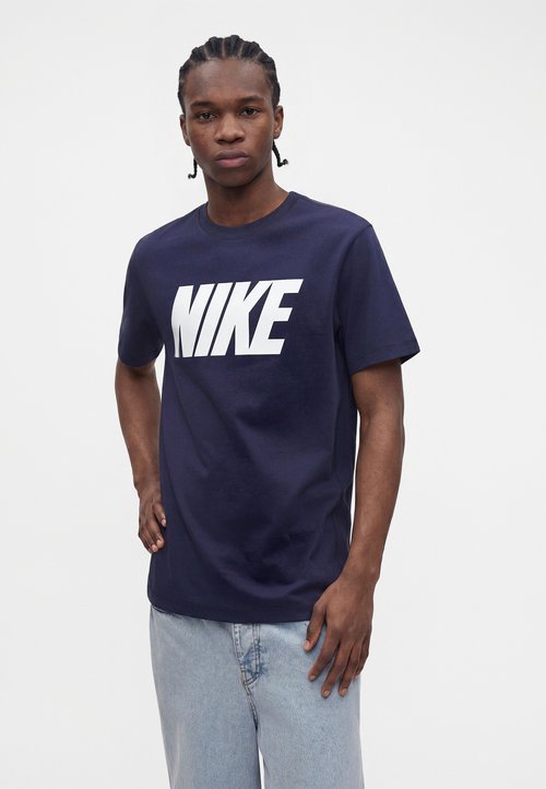 Nike T-Shirt 'Club' — foto 4