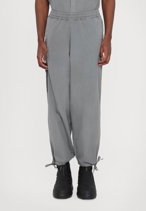 BRUNSWICK PANT - Cargobukse - grey stone