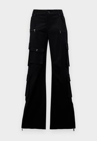 Svarta vida cargobyxor med flera fällbara och blixtlåsfickor, knappstängning och blixtlås vid anklarna.