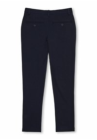 Granatowe spodnie o dopasowanym kroju, z paskiem w talii, dwiema tylniami kieszeniami zapinanymi na guziki oraz gładką fakturą materiału.