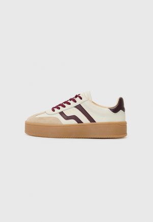 CUZMANI - Baskets basses - off white/plum red