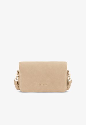 Sac en suédine beige à bandoulière avec un design pliable, détails en matériel doré et une sangle ajustable. Texture lisse et marque minimaliste.