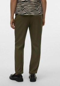Vero Moda VMJESMILO ANKLE NOOS - Træningsbukser - khaki