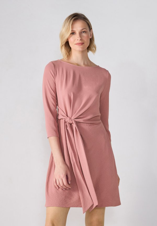 Day dress - blush