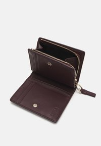 Furla NUVOLA S COMPACT WALLET L ZIP - Piniginė - chianti