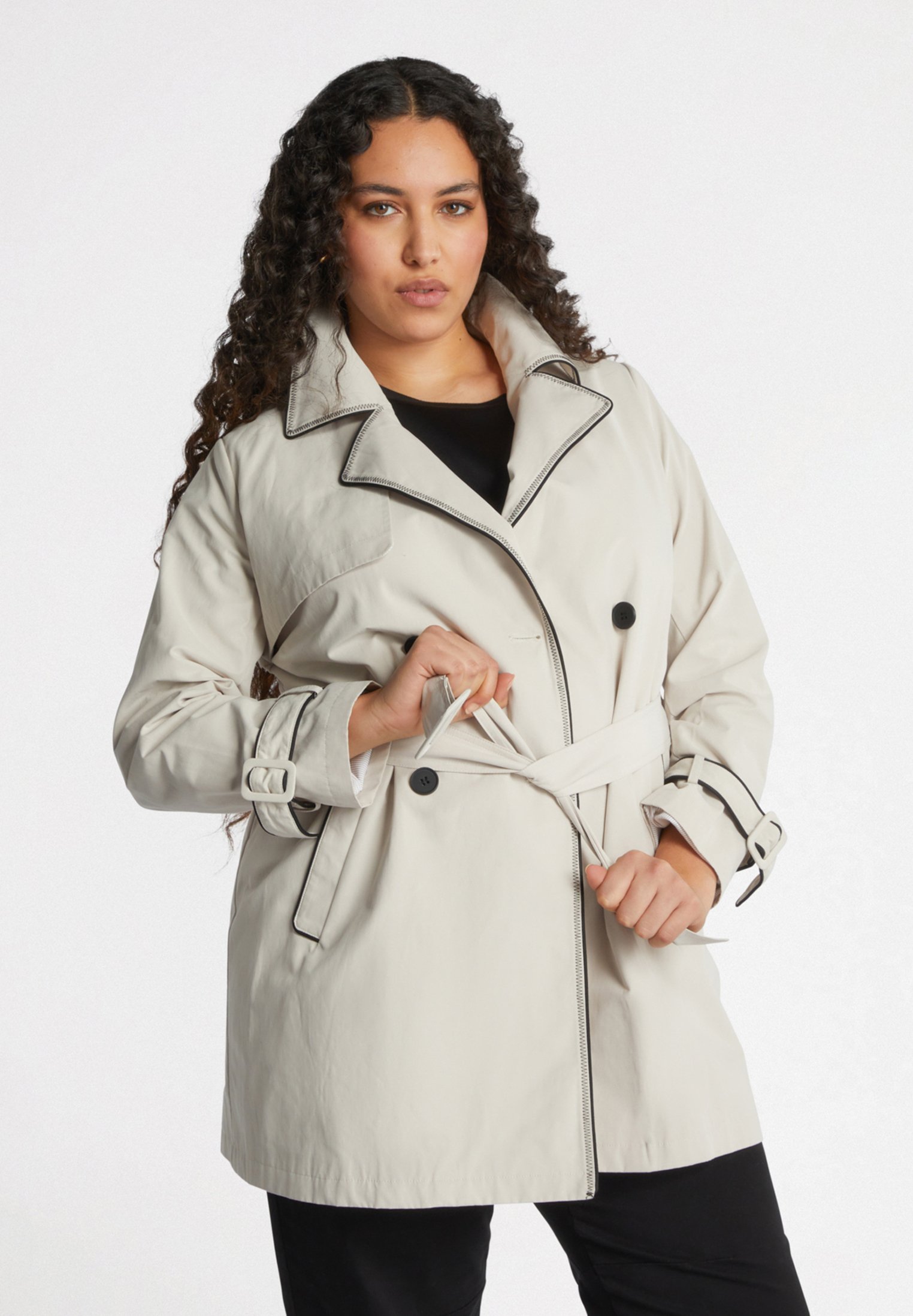 Fiorella Rubino Trenchcoat beige