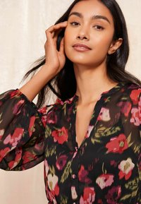 Friends Like These PETITE - LONG SLEEVE - Vapaa-ajan mekko - black