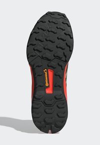 Adidas Terrex AX4 MID GORE-TEX® HIKING - Pārgājienu apavi - olive strata/wonder beige/core black