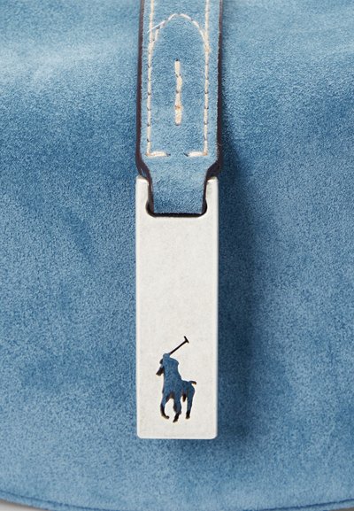 Polo Ralph Lauren POLO ID SUEDE MINI SHOULDER BAG - Sac à main - bluebell