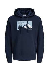 Sudadera azul marino con un gráfico frontal que presenta montañas y árboles, cordones y puños y dobladillo acanalados. Fabricada con un tejido suave y texturizado.