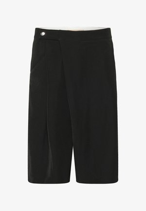 Melni ceļa garuma šorti ar apkarenisku dizainu un sudrabotu pogas detaļu pie jostasvietas, ar sānu kabatu kreisajā pusē.