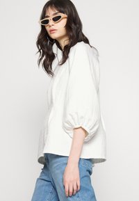 Levi's® CAIT PUFF BLOUSE - Blusa - white