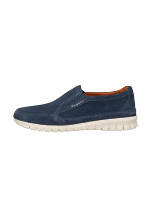 Navyblaue Slipper aus Wildleder mit oberer Textur und kontrastierender weißer Gummisohle. Verfügt über minimale Markenkennzeichnung und gestickte Akzente.