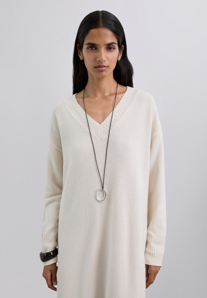 Scalpers MERH Vestido de punto ecru/beige