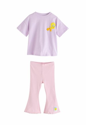 REGULAR FIT - TWEETY SHORT SLEEVE SET - Pantalon classique - lilac purple