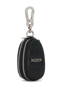 Čierna kožená kapsička na kľúče s krokodílou textúrou, so zipsom v striebornom tóne a pripevnením na klip, na boku s logom "kazar".