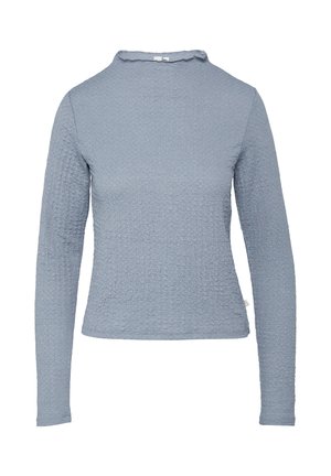 Langarmtop in lichtblauw, van gestructureerd materiaal met een hoge halslijn. Heeft een getailleerde pasvorm en een zachte, licht gekreukte stof.