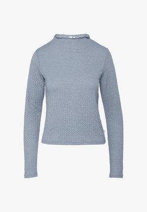 Langarmtop in lichtblauw, van gestructureerd materiaal met een hoge halslijn. Heeft een getailleerde pasvorm en een zachte, licht gekreukte stof.