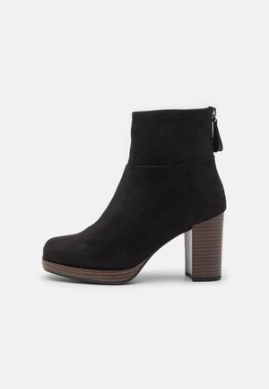 Plateaustiefelette - black