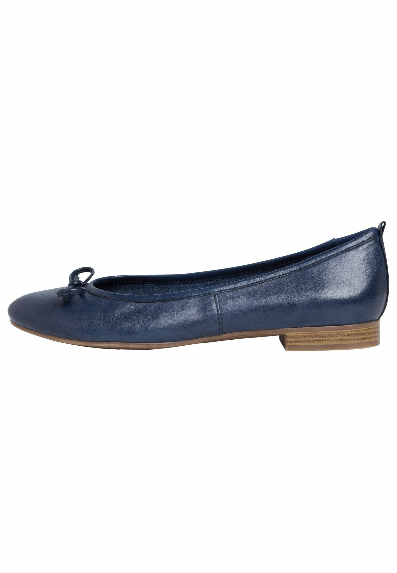 tamaris navy pumps