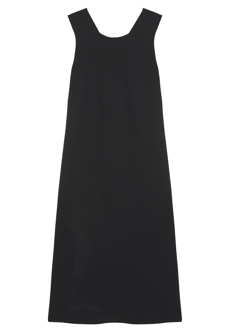 Černé bezramínkové šaty s čtvercovým výstřihem, rovnou siluetou a hladkou texturou. Žádné viditelné vzory nebo akcenty.