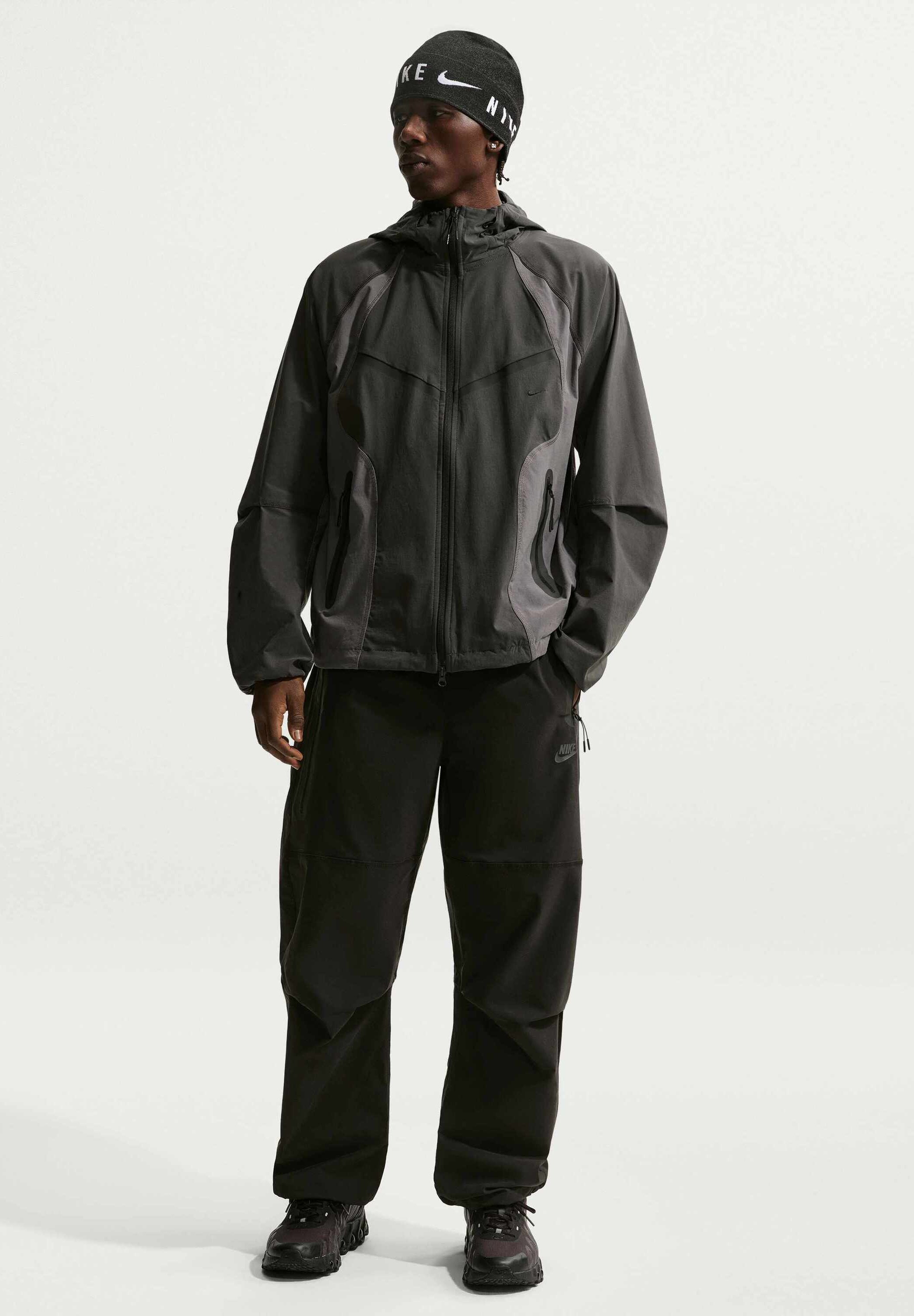 nike black windbreaker pants