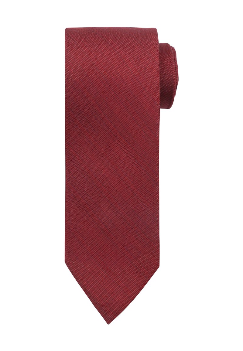 Vouwde rode stropdas met een subtiel diagonaal textuurpatroon op een witte achtergrond.