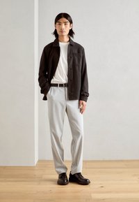 Lindbergh CROPPED LENGTH OVERSHIRT JACKET - Jachetă de vară - black melange
