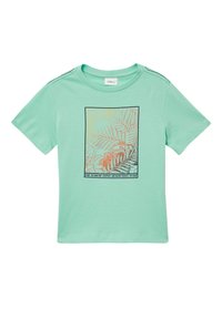 Mintgrünes T-Shirt aus Baumwolle, mit einem gedruckten Design von Palmblättern und einem Fahrzeug. Mit kurzen Ärmeln, Rundhalsausschnitt und einem lockeren Schnitt.