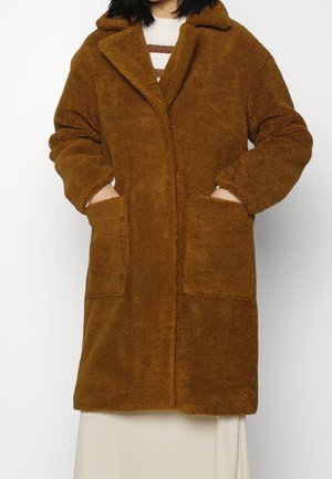 Abrigo de invierno - brown