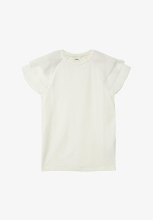 Biały t-shirt z krótkim rękawem ozdobiony falbankami na ramionach. Wykonany z miękkiej tkaniny, o luźnym kroju, z okrągłym dekoltem.