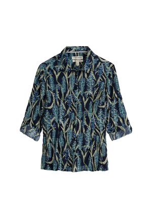Camicia a maniche lunghe con bottoni, motivo a foglie blu e verdi su sfondo scuro, colletto e polsini arrotolati.