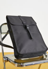 Δεν επιλέχθηκε, black