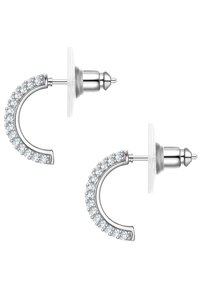 Sudraba auskari ar izliekta dizaina, rotāti ar skaidriem, mirdzošiem rhinestones gar priekšējo malu, aprīkoti ar drošu aizdari.