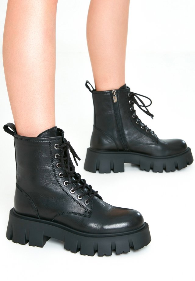 Botki sznurowane - black blk