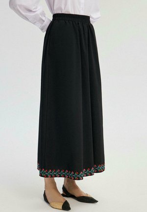 WITH EMBROIDERED HEM - Maxinederdele - black