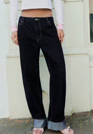 PULL&BEAR, STRAIGHT-LEG WITH TURN-UP HEMS - JEANS - Jean boyfriend - dark-blue denim