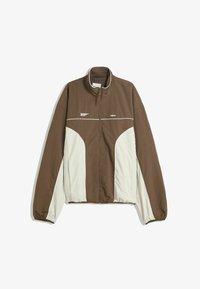 Unselected, dark brown