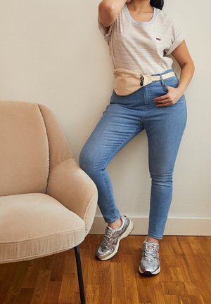 Jeans Skinny - light-blue denim