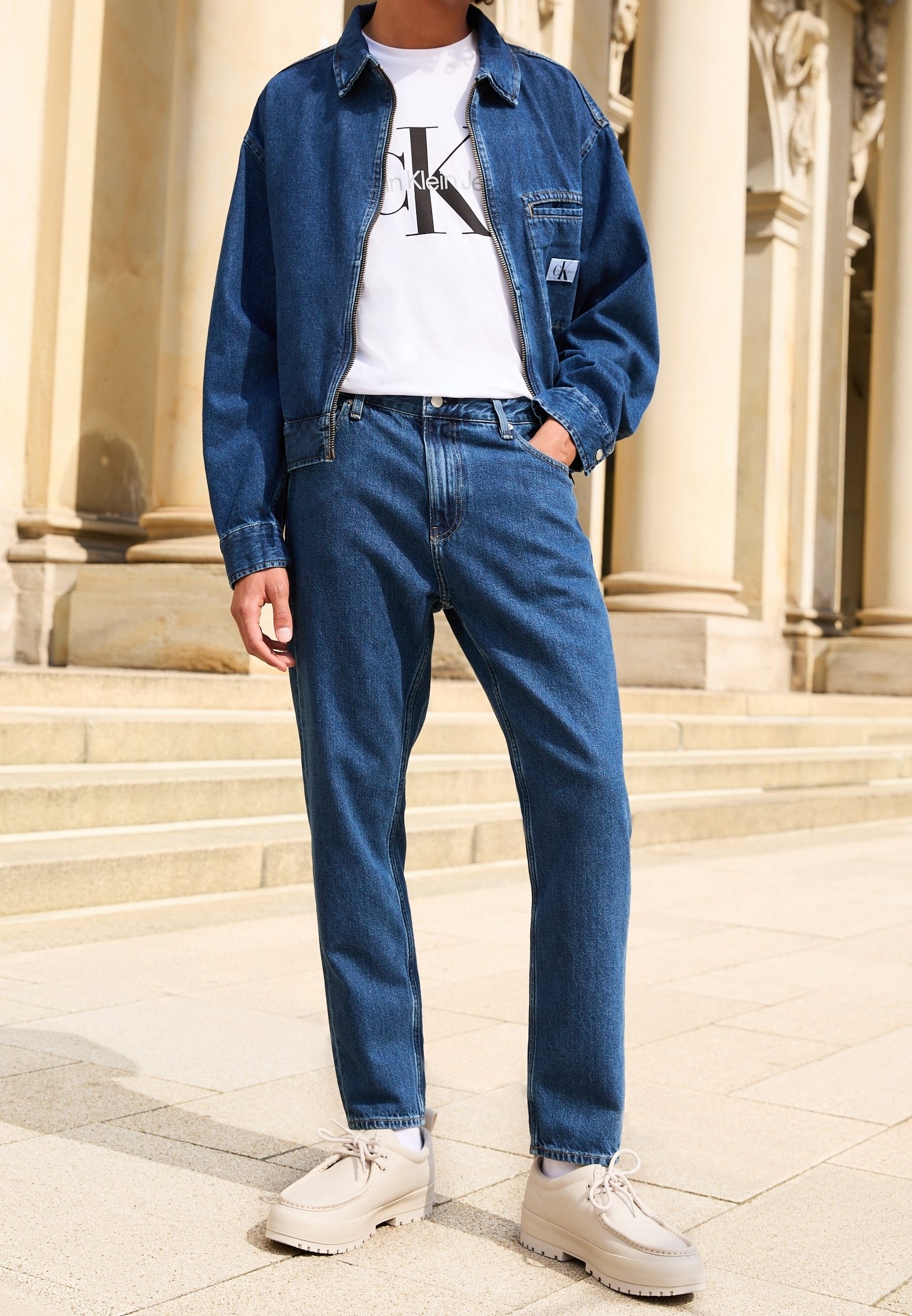 Jeans Scarpe Nere Pantaloni Blu Calvin Klein Jeans Jeans Baggy